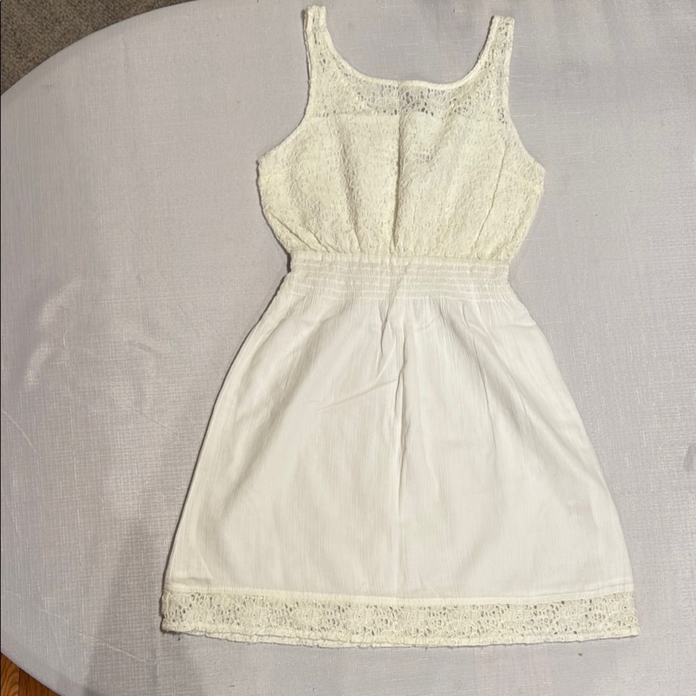 Elegant White Lace Dress